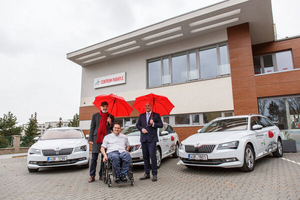 ŽIVOT JE JÍZDA a ŠKODA AUTO v tom jede s námi